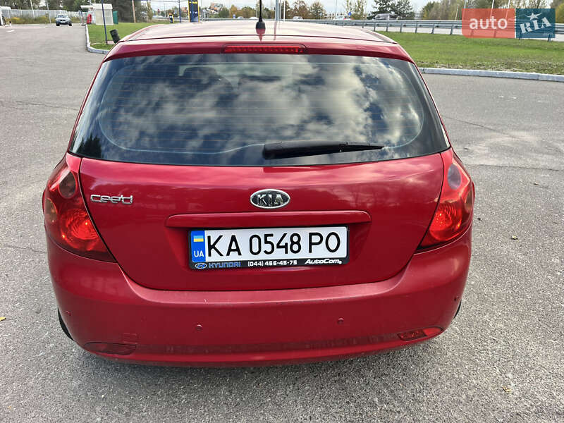 Хэтчбек Kia Ceed 2008 в Киеве