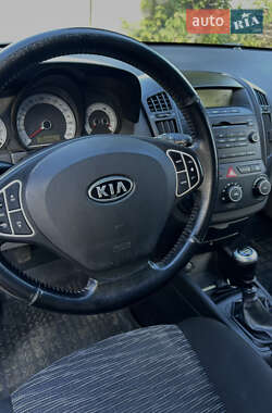 Універсал Kia Ceed 2008 в  фото 5 Універсал Kia Ceed 2008 в