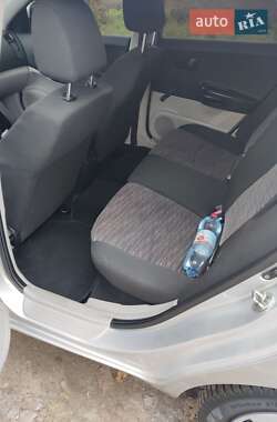 Хетчбек Kia Ceed 2008 в  фото 7 Хетчбек Kia Ceed 2008 в
