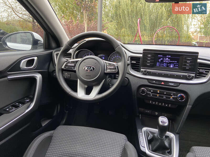 Хетчбек Kia Ceed 2019 в Києві фото 51 Хетчбек Kia Ceed 2019 в Києві