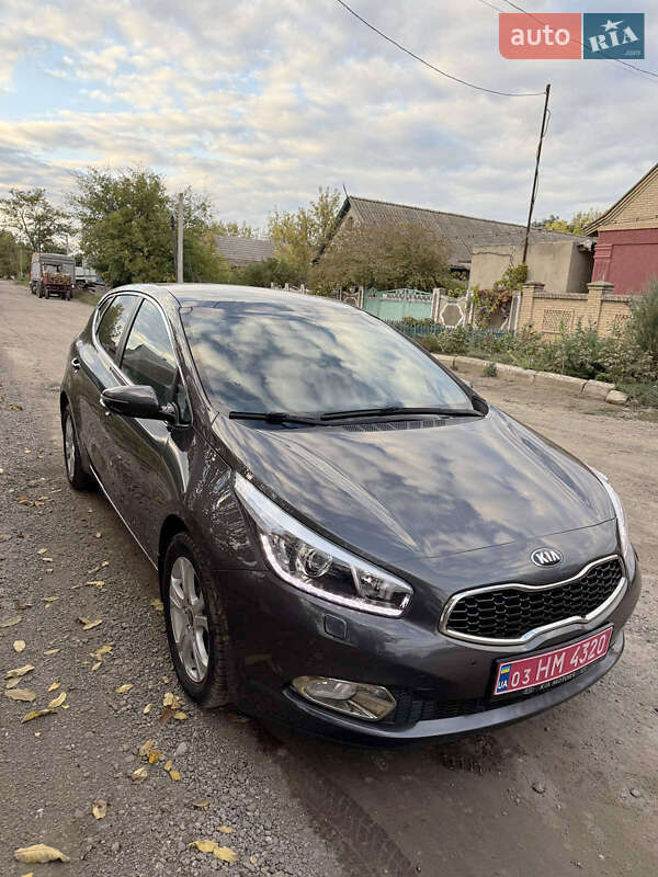 Хэтчбек Kia Ceed 2012 в Белгороде-Днестровском фото 5 Хэтчбек Kia Ceed 2012 в Белгороде-Днестровском