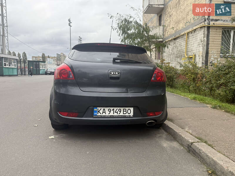 Хэтчбек Kia Ceed 2008 в Киеве