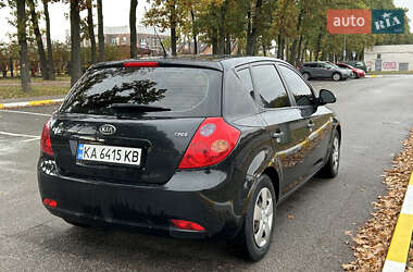 Хетчбек Kia Ceed 2007 в 