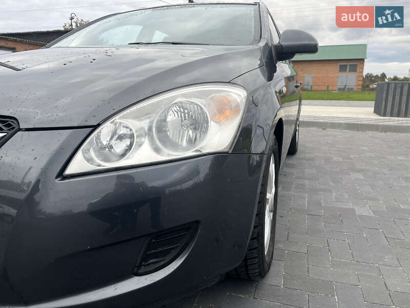 Универсал Kia Ceed 2009 в Лубнах