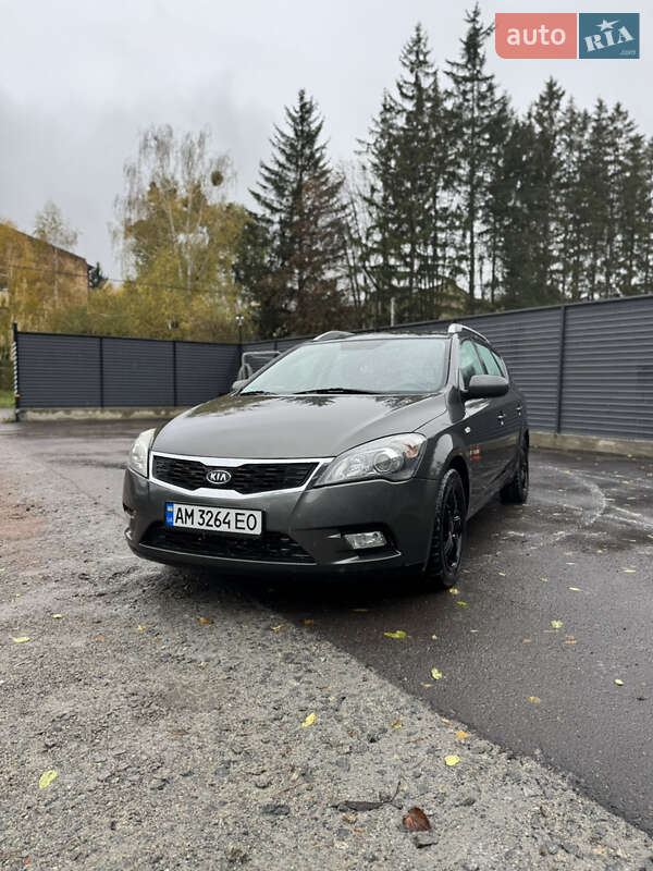 Універсал Kia Ceed 2011 в Житомирі фото 2 Універсал Kia Ceed 2011 в Житомирі