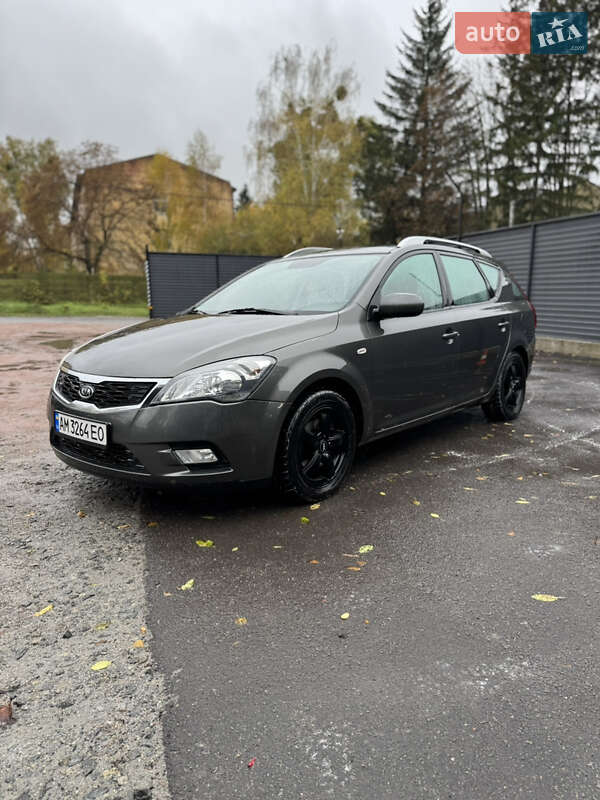 Kia Ceed 2011