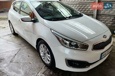 Хэтчбек Kia Ceed 2017 в 