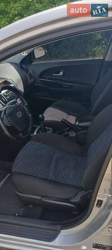 Хэтчбек Kia Ceed 2007 в Лубнах фото 5 Хэтчбек Kia Ceed 2007 в Лубнах