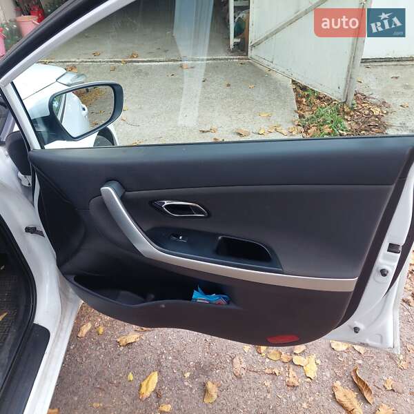 Хэтчбек Kia Ceed 2012 в Одессе
