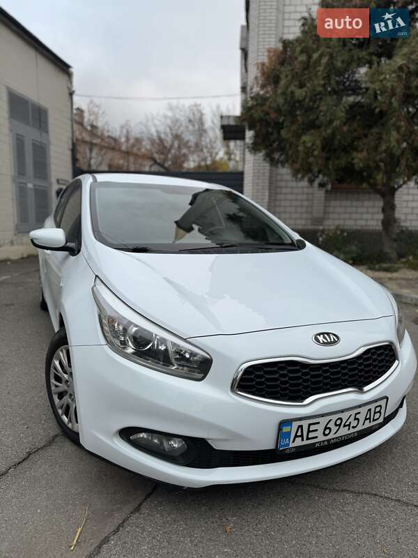 Хетчбек Kia Ceed 2013 в Києві