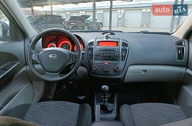Універсал Kia Ceed 2007 в  фото 7 Універсал Kia Ceed 2007 в