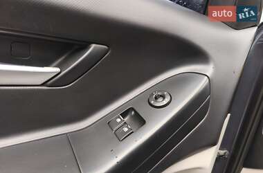 Хэтчбек Kia Ceed 2008 в 