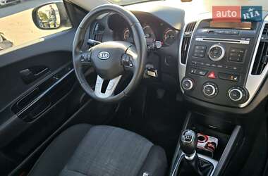 Універсал Kia Ceed 2012 в  фото 26 Універсал Kia Ceed 2012 в