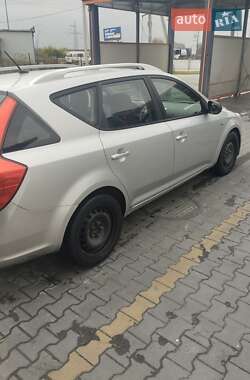 Універсал Kia Ceed 2010 в  фото 3 Універсал Kia Ceed 2010 в