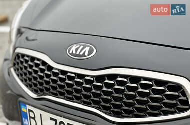Хэтчбек Kia Ceed 2017 в 