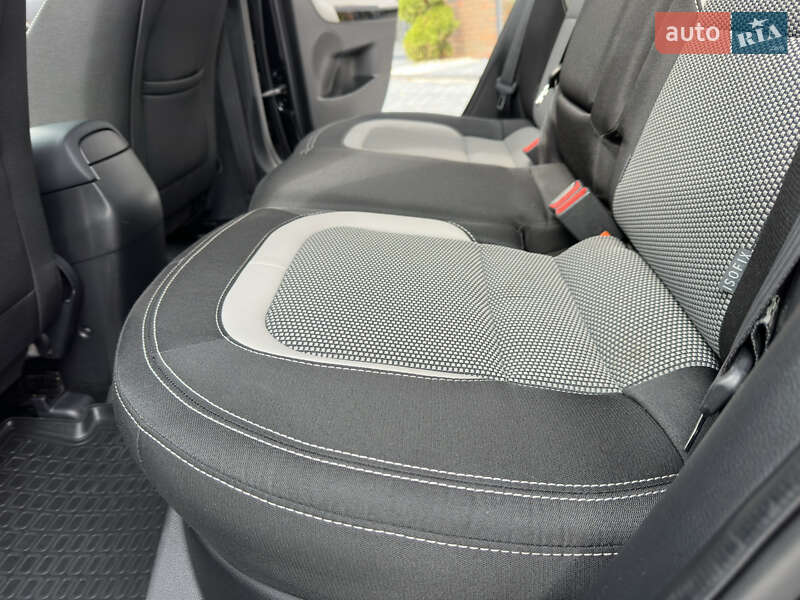 Хэтчбек Kia Ceed 2017 в Виннице