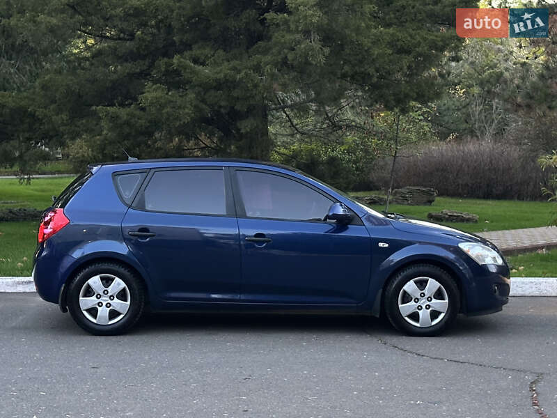 Хетчбек Kia Ceed 2008 в Одесі фото 4 Хетчбек Kia Ceed 2008 в Одесі