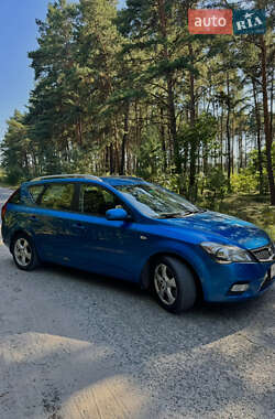 Універсал Kia Ceed 2012 в Острозі