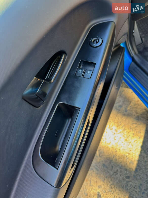 Універсал Kia Ceed 2012 в Острозі