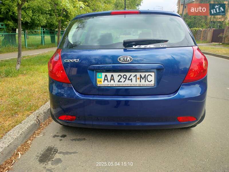 Хетчбек Kia Ceed 2008 в Києві фото 2 Хетчбек Kia Ceed 2008 в Києві