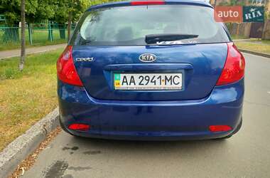 Хэтчбек Kia Ceed 2008 в 