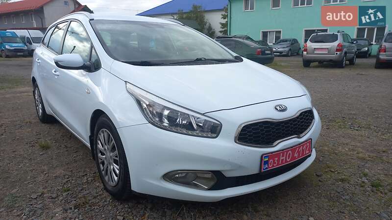 Универсал Kia Ceed 2015 в Сокале