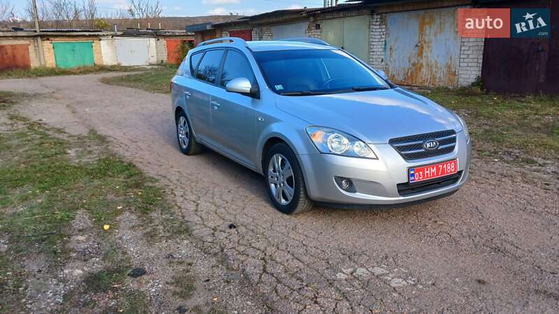 Універсал Kia Ceed 2008 в  фото Універсал Kia Ceed 2008 в