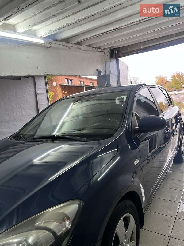 Хетчбек Kia Ceed 2010 в Ніжині фото 9 Хетчбек Kia Ceed 2010 в Ніжині