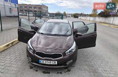Хетчбек Kia Ceed 2012 в Чернівцях Хетчбек Kia Ceed 2012 в Чернівцях