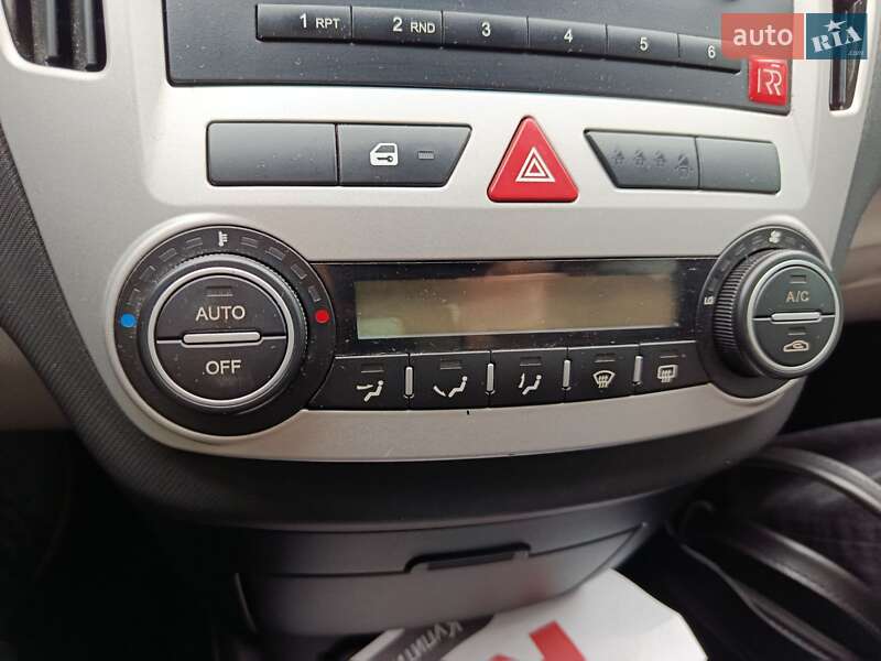 Хэтчбек Kia Ceed 2008 в Кропивницком фото 22 Хэтчбек Kia Ceed 2008 в Кропивницком