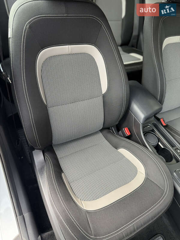 Хэтчбек Kia Ceed 2017 в Киеве фото 16 Хэтчбек Kia Ceed 2017 в Киеве