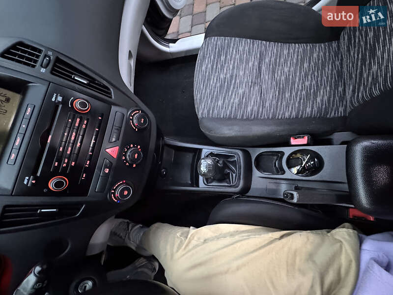 Хэтчбек Kia Ceed 2008 в Ивано-Франковске фото 8 Хэтчбек Kia Ceed 2008 в Ивано-Франковске