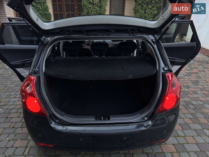 Хэтчбек Kia Ceed 2008 в Ивано-Франковске фото 14 Хэтчбек Kia Ceed 2008 в Ивано-Франковске