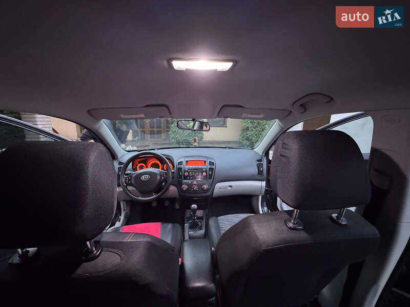 Хэтчбек Kia Ceed 2008 в Ивано-Франковске фото 19 Хэтчбек Kia Ceed 2008 в Ивано-Франковске