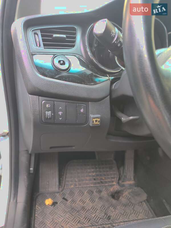 Хетчбек Kia Ceed 2012 в Києві фото 18 Хетчбек Kia Ceed 2012 в Києві