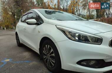 Хетчбек Kia Ceed 2012 в Києві