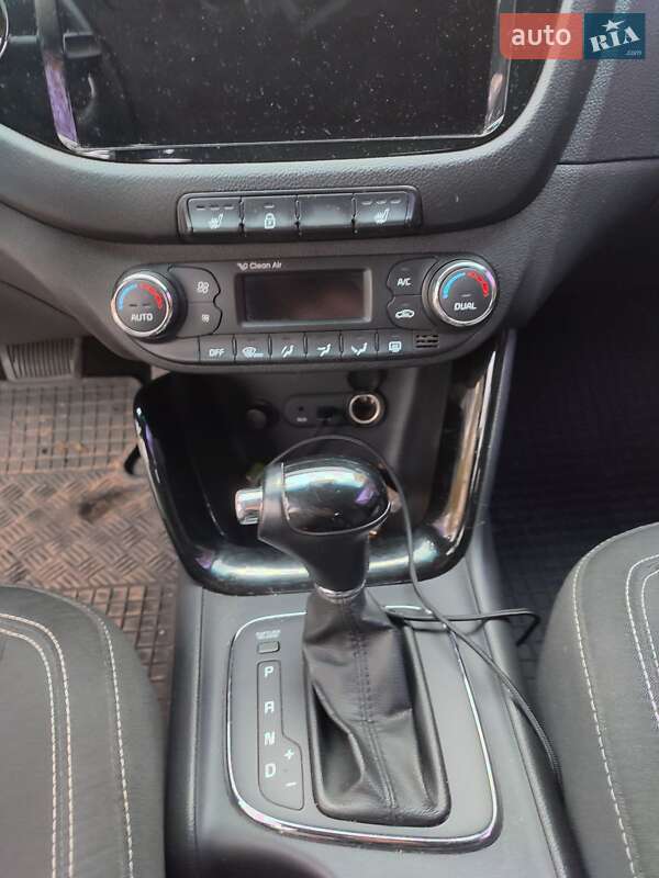 Хетчбек Kia Ceed 2012 в Києві фото 23 Хетчбек Kia Ceed 2012 в Києві