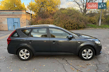 Універсал Kia Ceed 2012 в  фото 3 Універсал Kia Ceed 2012 в