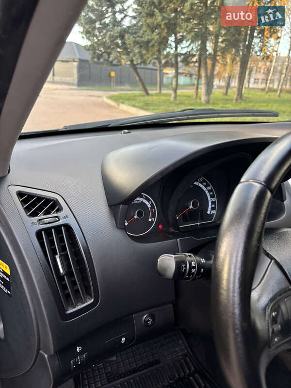 Хэтчбек Kia Ceed 2009 в Житомире фото 13 Хэтчбек Kia Ceed 2009 в Житомире