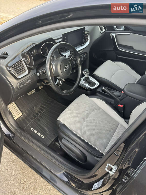 Универсал Kia Ceed 2021 в Запорожье
