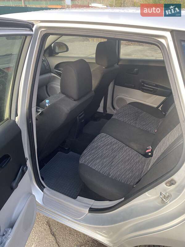 Хэтчбек Kia Ceed 2007 в Киеве фото 10 Хэтчбек Kia Ceed 2007 в Киеве