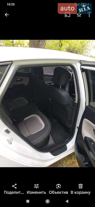 Хэтчбек Kia Ceed 2013 в Килии