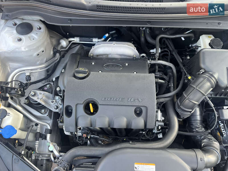 Універсал Kia Ceed 2009 в Охтирці