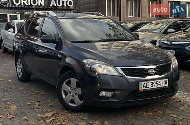 Універсал Kia Ceed 2012 в Дніпрі