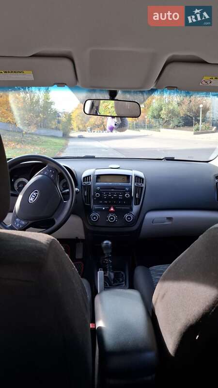 Хетчбек Kia Ceed 2008 в Запоріжжі