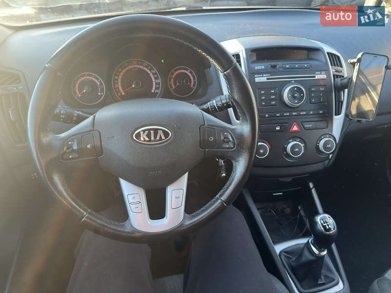 Хэтчбек Kia Ceed 2009 в Калуше фото 6 Хэтчбек Kia Ceed 2009 в Калуше