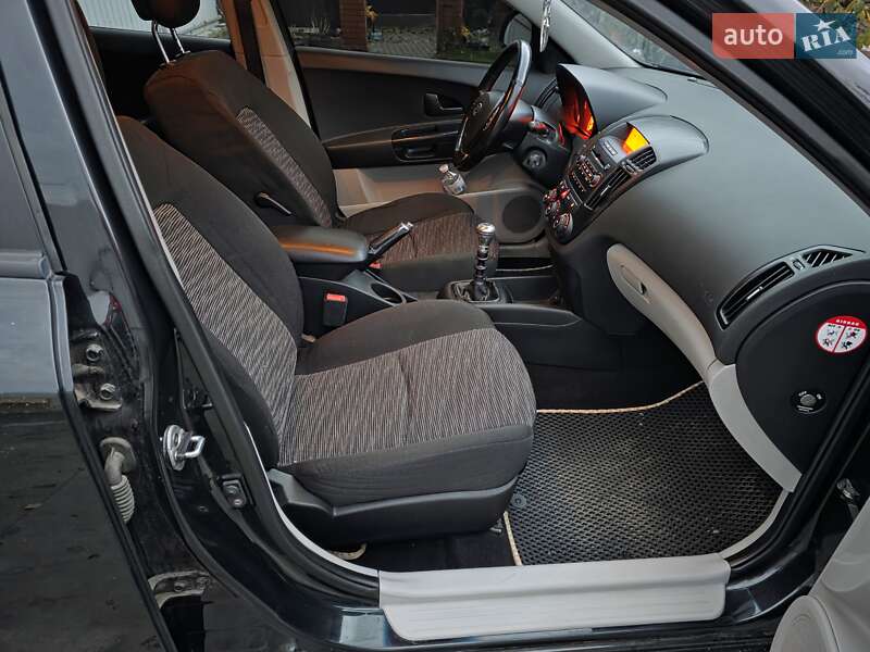 Универсал Kia Ceed 2008 в Бердичеве