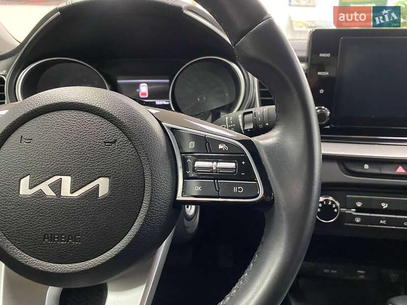 Универсал Kia Ceed 2022 в Киеве фото 22 Универсал Kia Ceed 2022 в Киеве