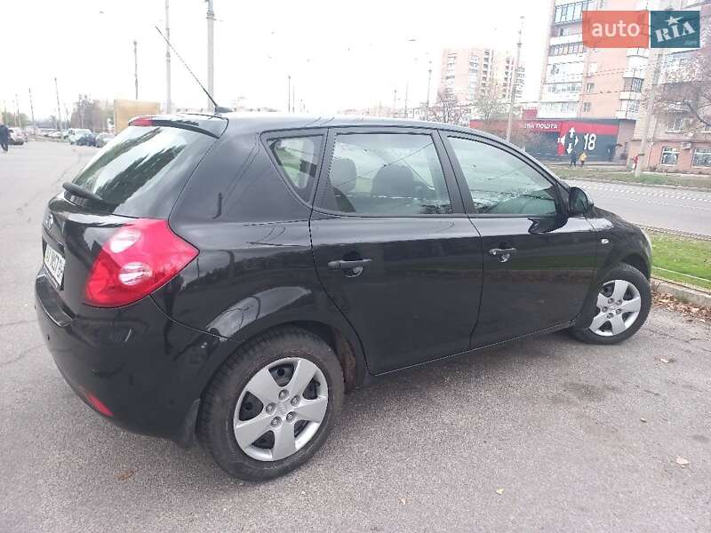 Хетчбек Kia Ceed 2008 в Харкові фото 2 Хетчбек Kia Ceed 2008 в Харкові