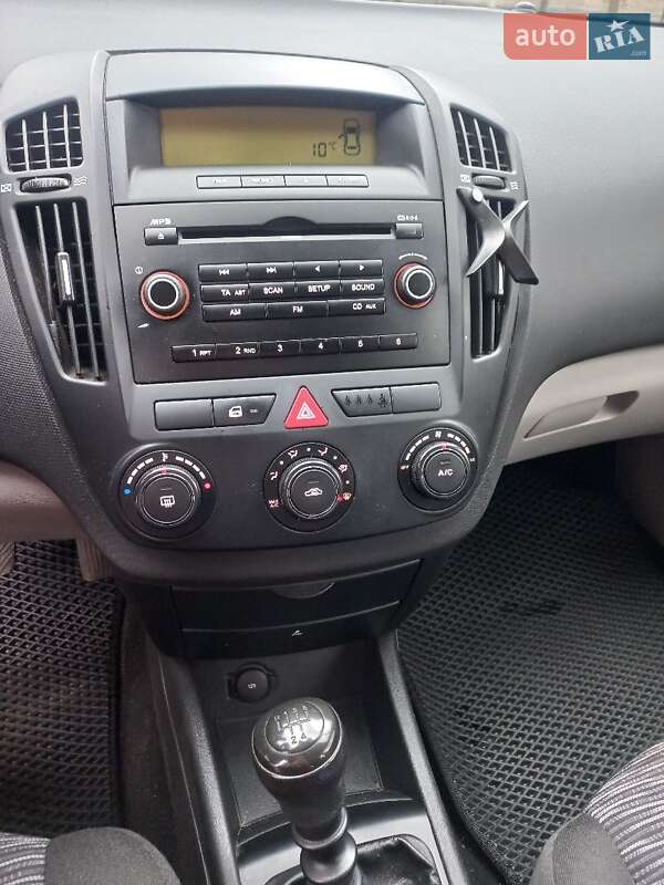 Хетчбек Kia Ceed 2008 в Харкові фото 6 Хетчбек Kia Ceed 2008 в Харкові